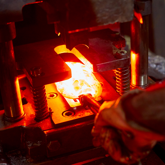 <h2></h2><h2><strong>QUALITY PRODUCTS</strong></h2><p>Our commitment to uncompromising quality ensures that each tool is a testament to enduring excellence, setting a higher standard for professional products.</p>