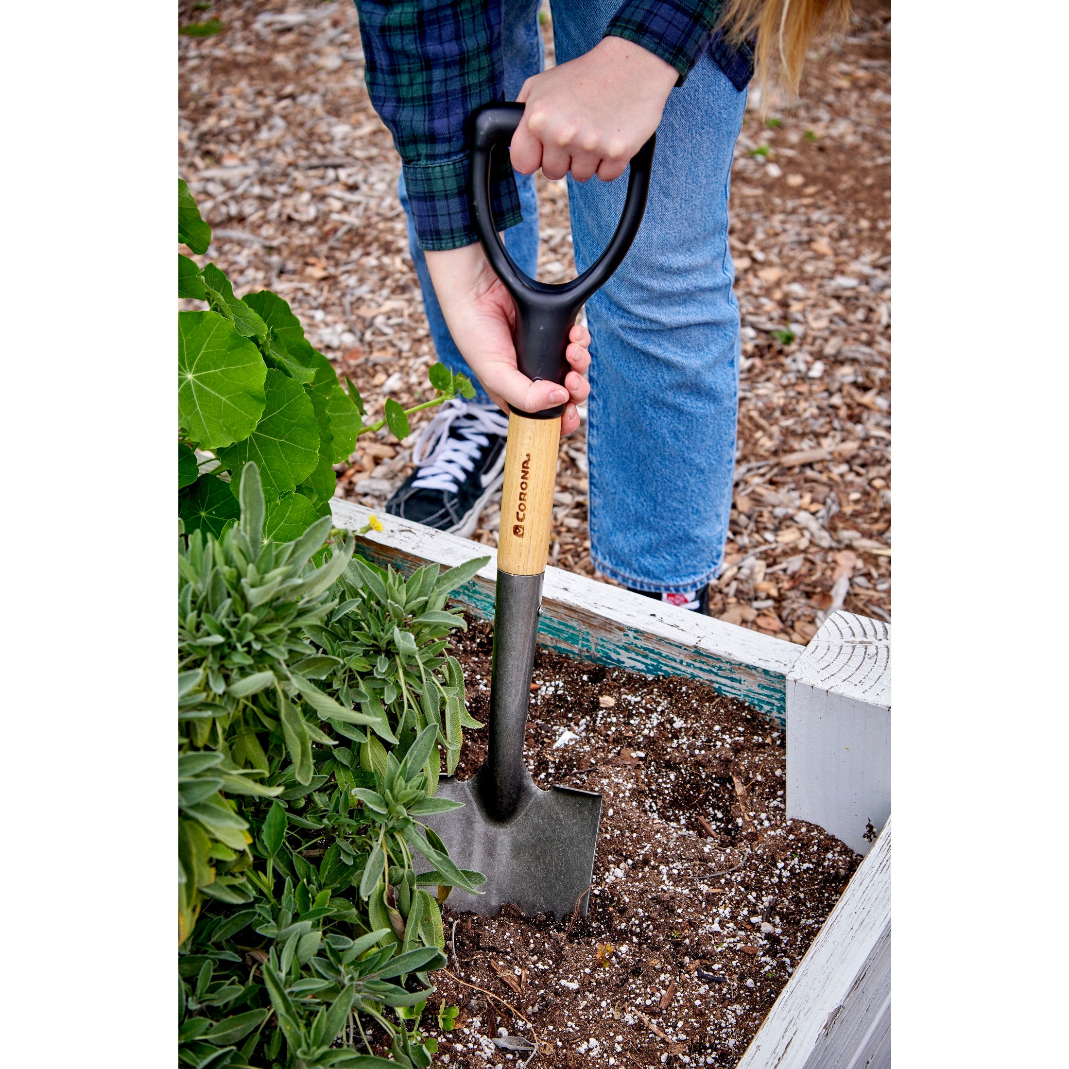 Multi-Purpose Mini Shovel