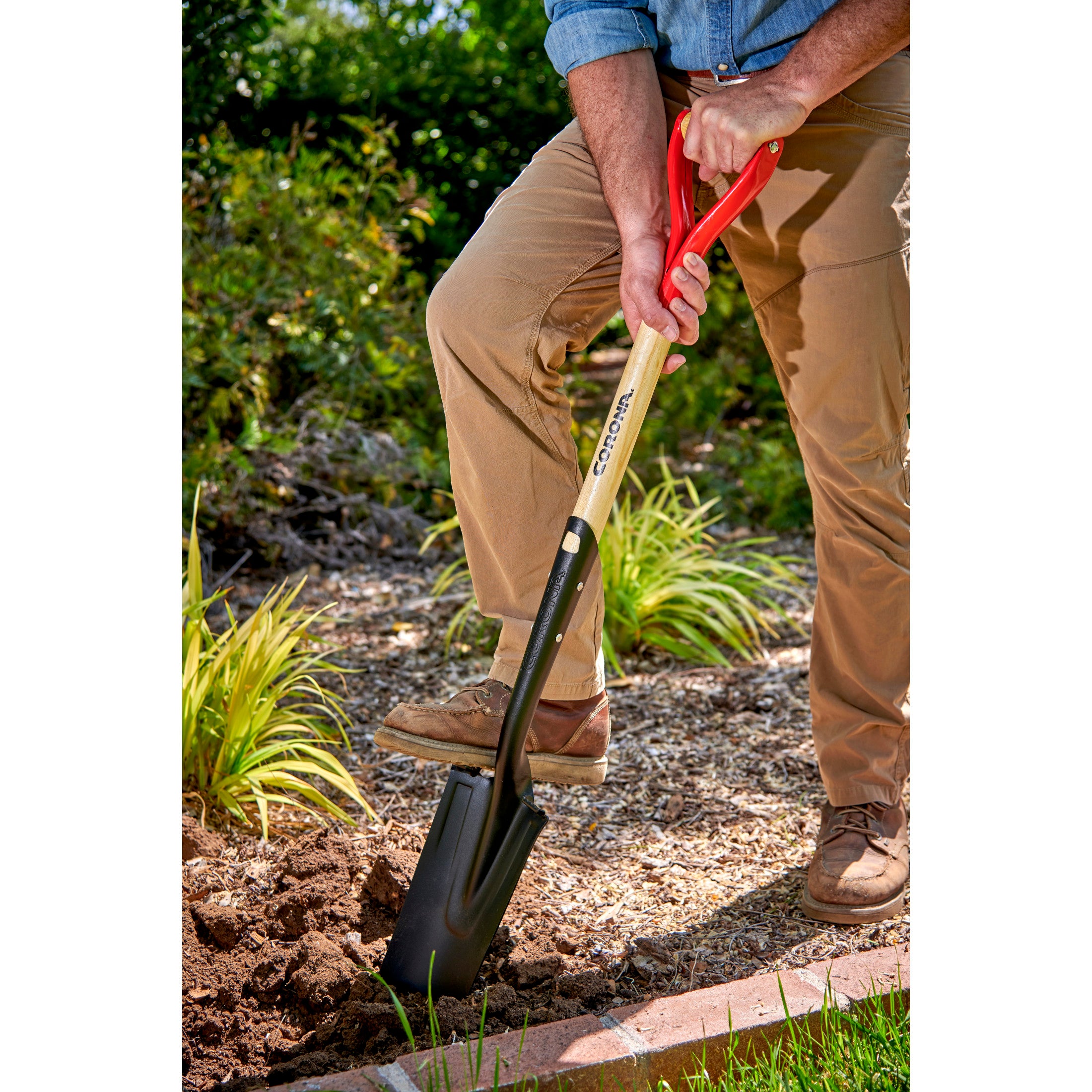 Boron Steel 14-Gauge Drain Spade Shovel, Hardwood Handle