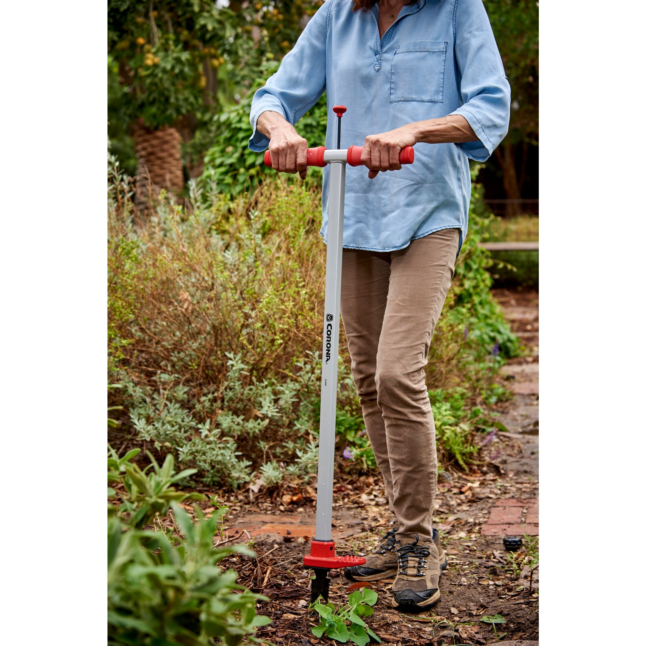 WeedDESTROYER® with ComfortGEL® Grip | Corona Clipper Inc.