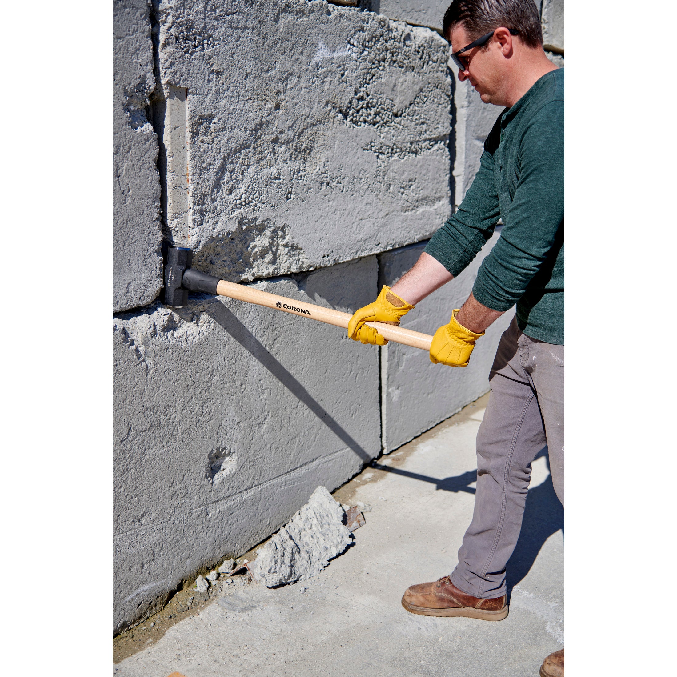 Sledge Hammer, 12 lb. Head, 36 in. Hickory Wood Handle | Corona