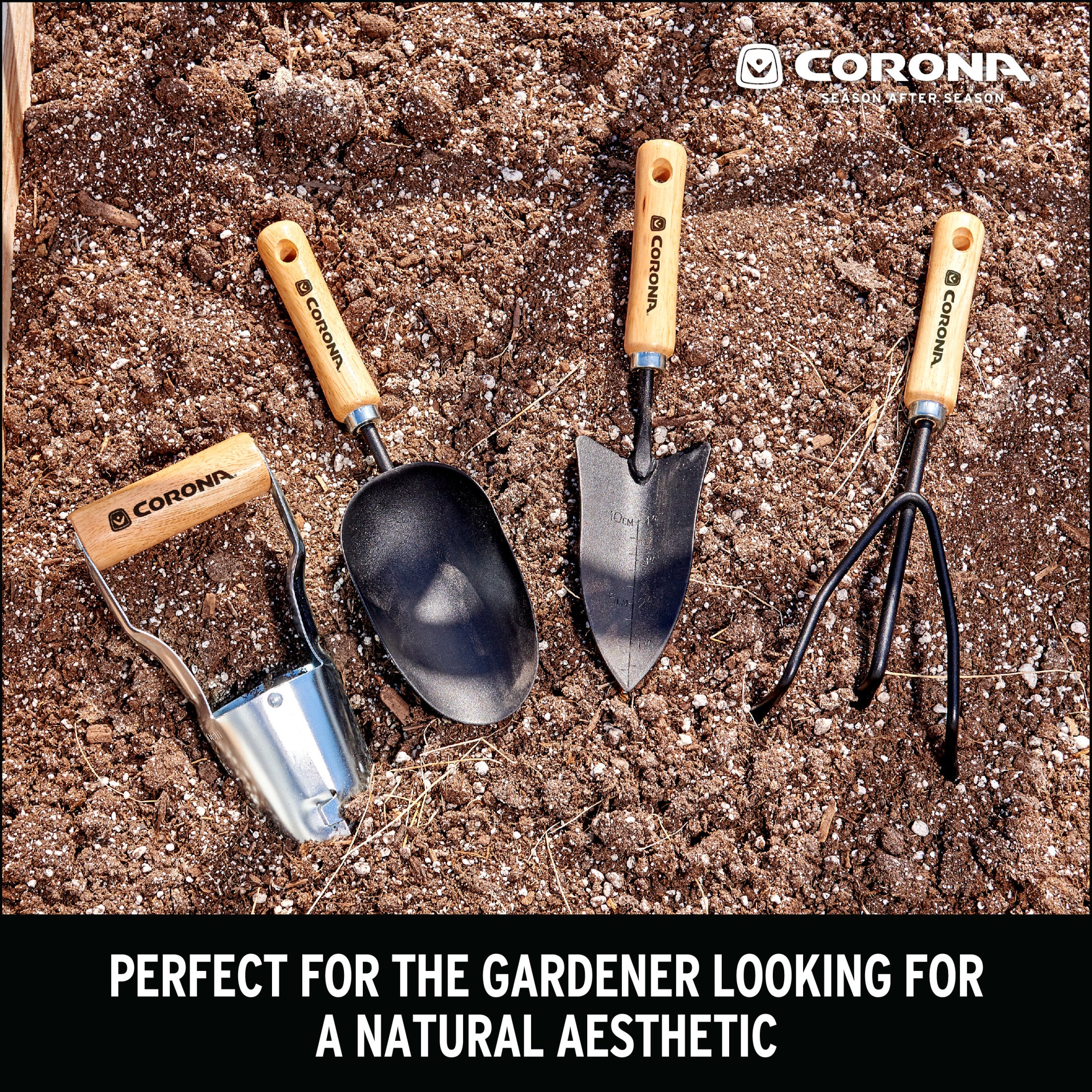 Classic Wooden Handle Weeder