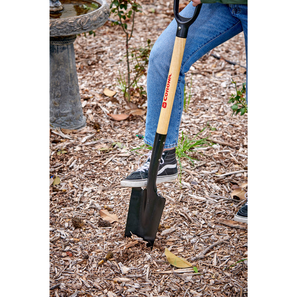 Drain Spade Shovel, 15-Gauge, 30 in. Wood D-Grip Handle