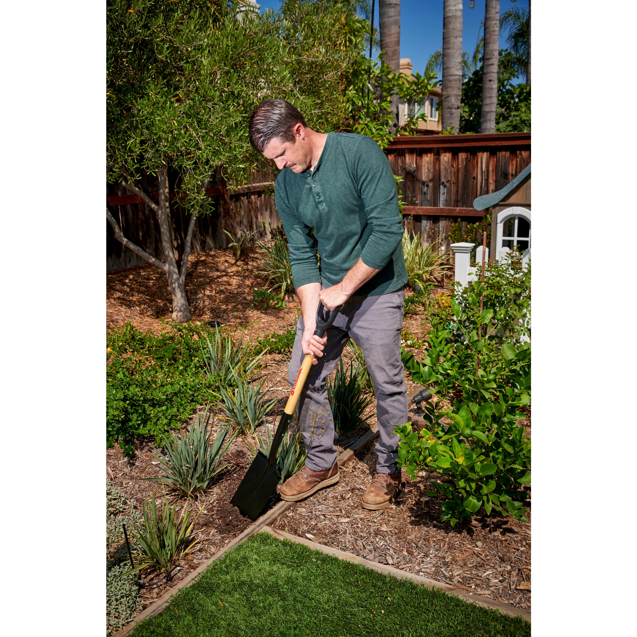 Garden Spade Shovel, 15-Gauge, 30 in. Wood D-Grip Handle | Corona