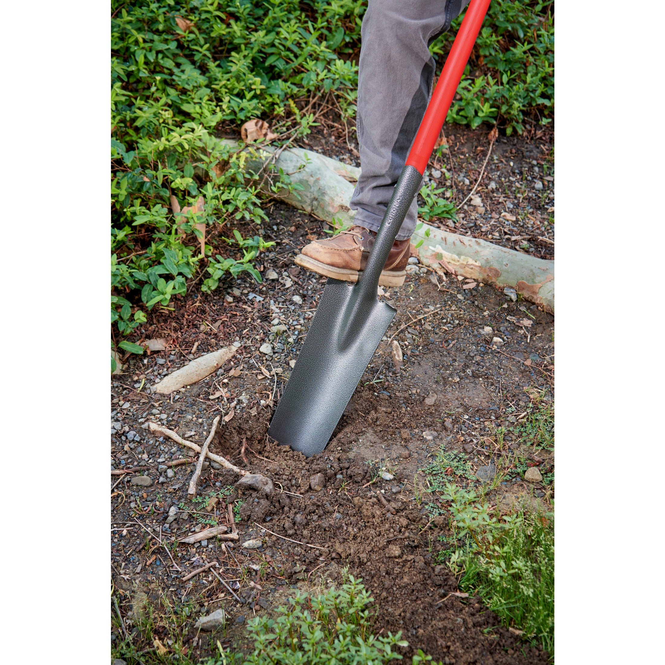 Closed-Back Drain Spade Shovel, 14-Gauge, 48 in. Solid-Core Fiberglass Handle