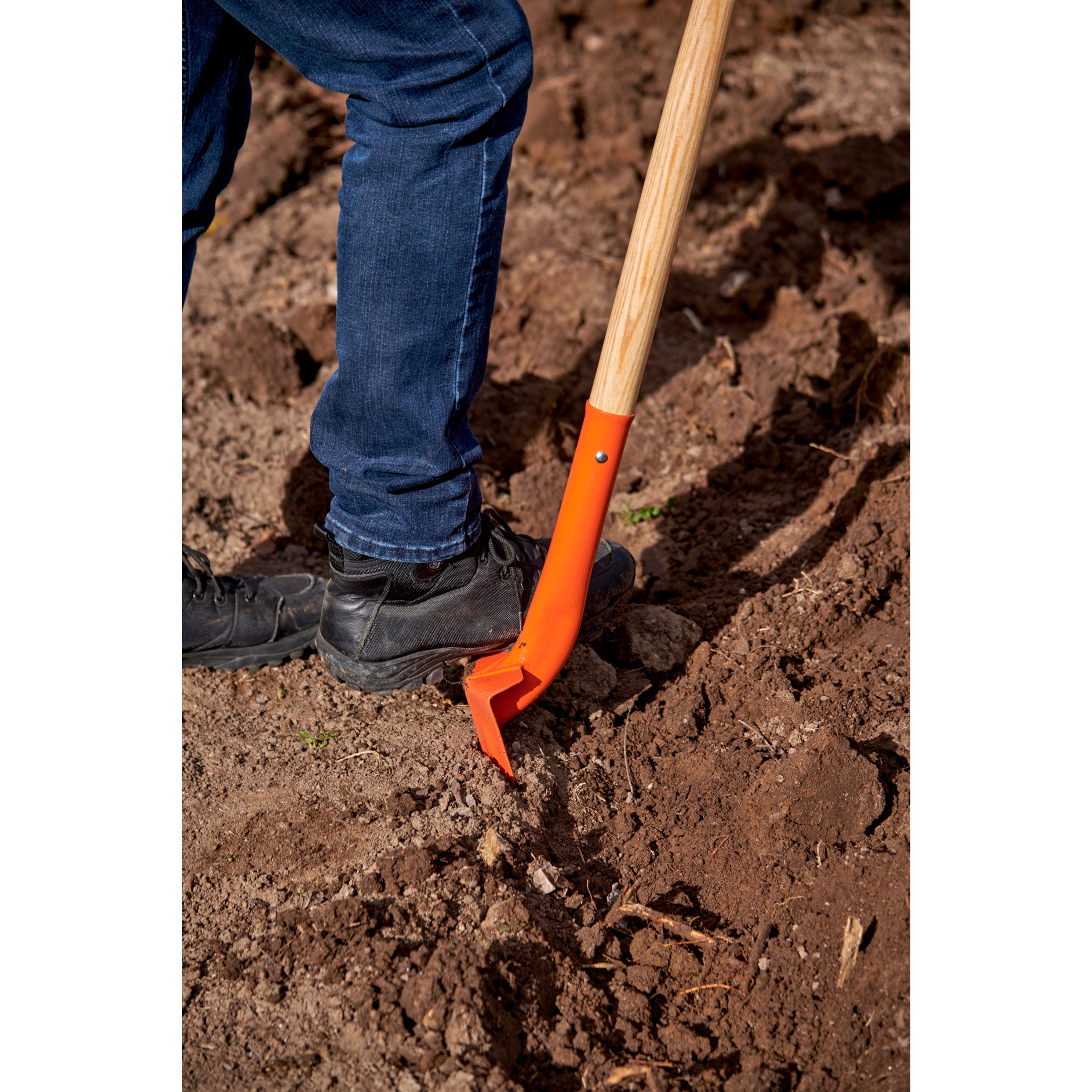 Trench Shovel, 35*, 4 in., Ash Hardwood Handle | Corona Clipper Inc.