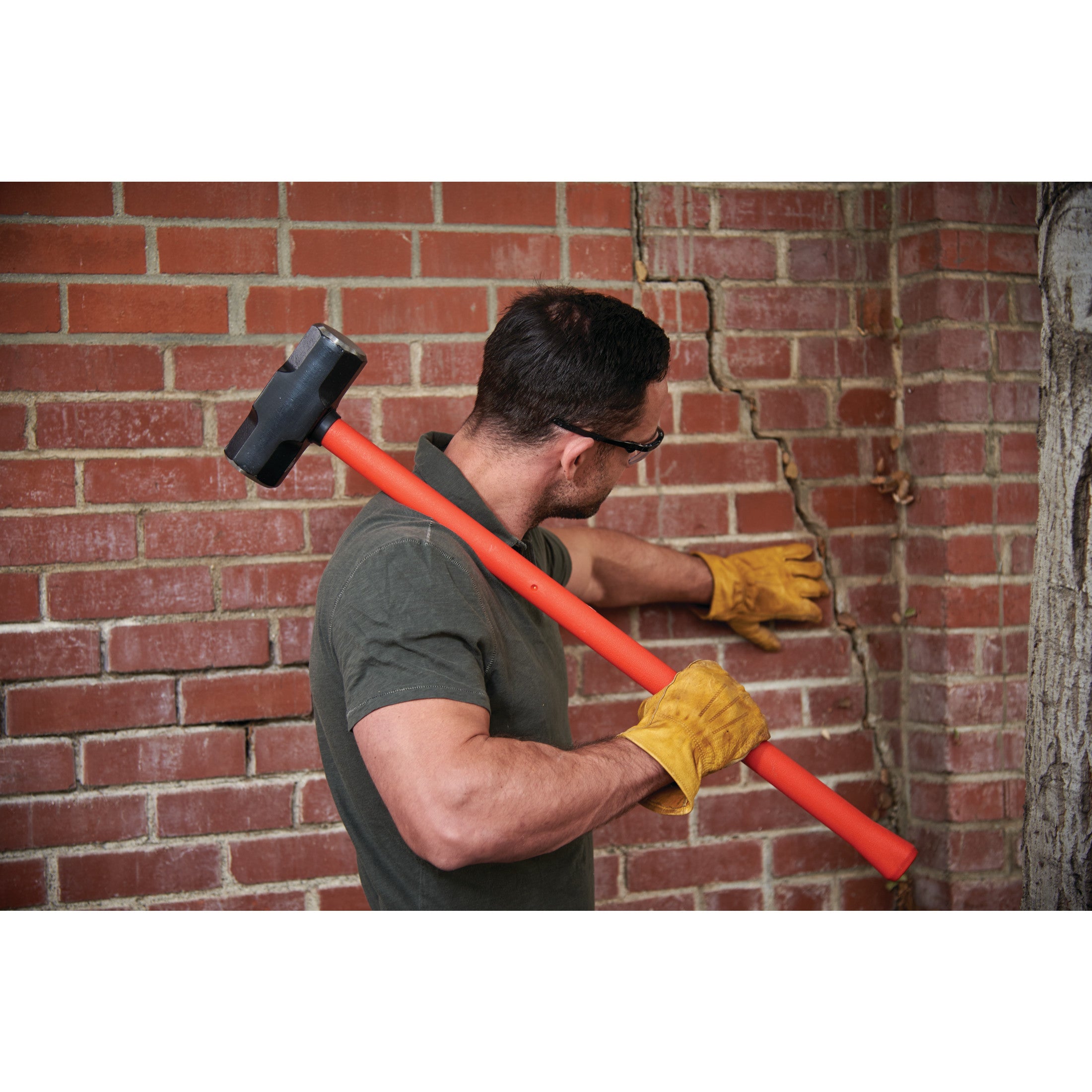 YeLLOW CORN SLEDGE HAMMER TITANIUM　赤　LL Sledge Hammer, 16 lb. Head, 34 in. Solid-Core Fiberglass Handle