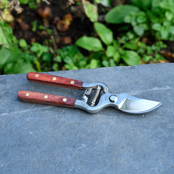 Wood Handle Bypass Pruner & Gift Box, 3/4 in. Cut Capacity