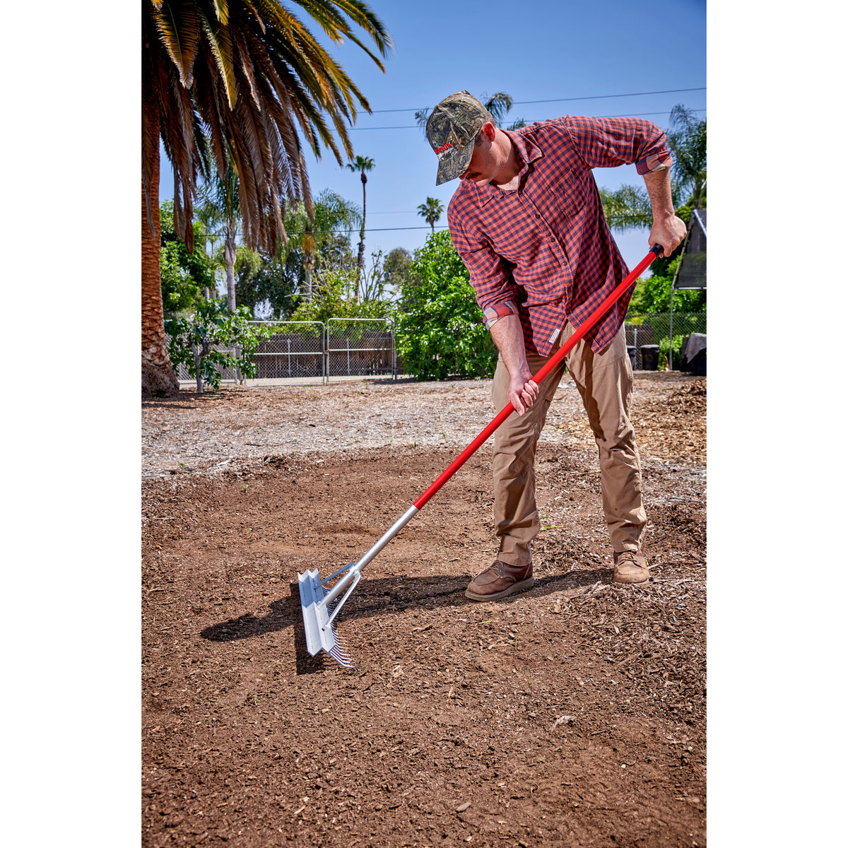 Full Rake Full Aluminum Landscape Rake, 30 in. Head, 30 Tines | Corona Clipper Inc.