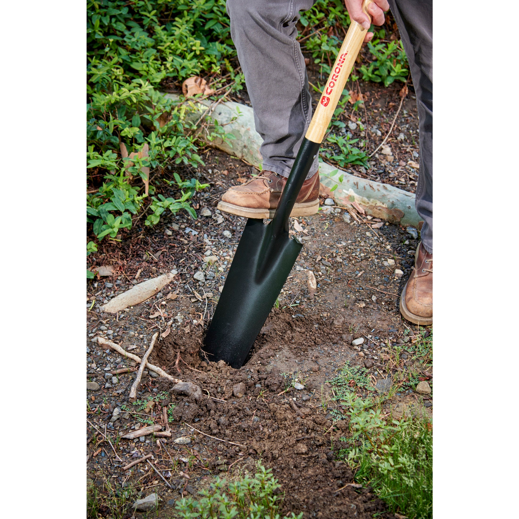 Drain Spade Shovel, 15-Gauge, 30 in. Wood D-Grip Handle