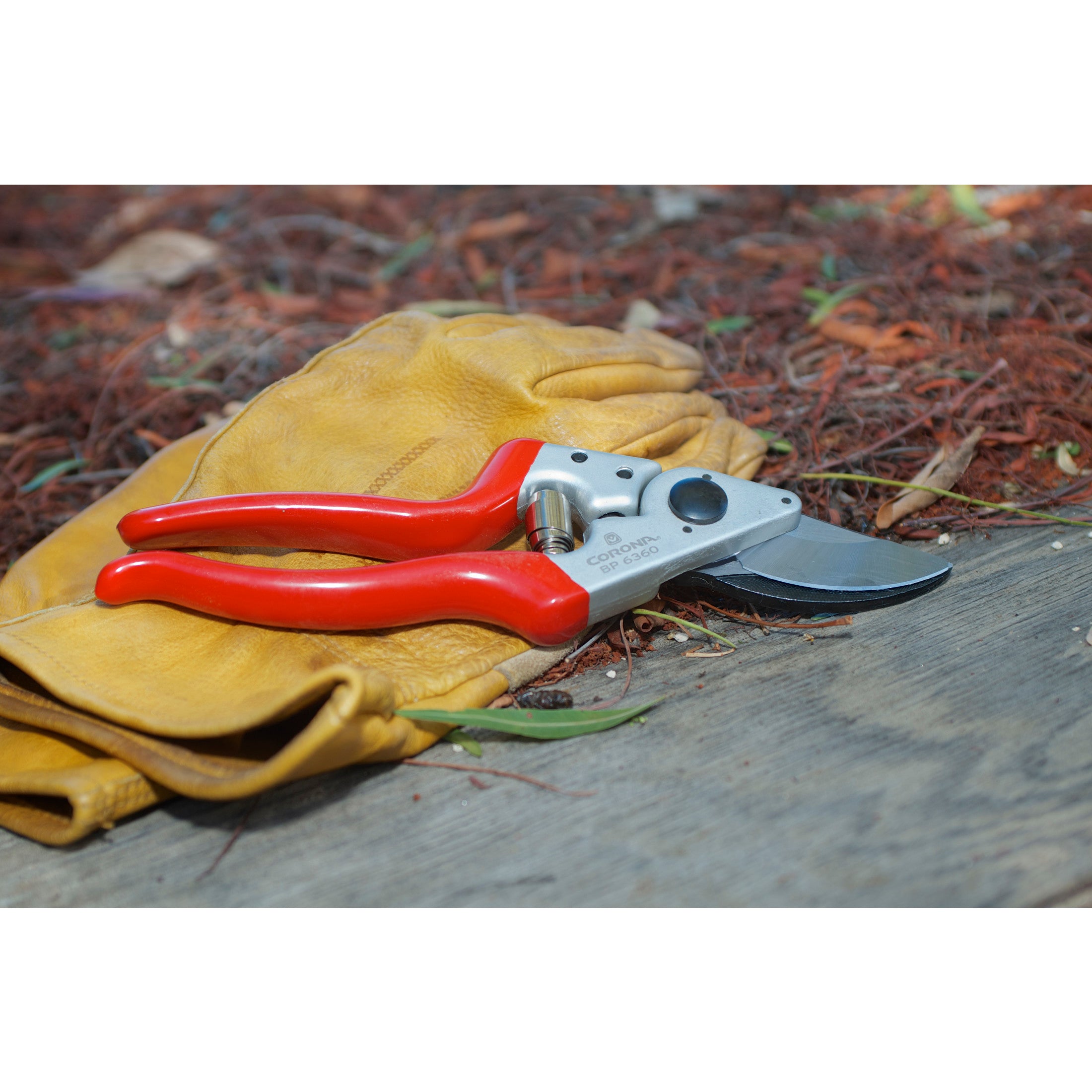 Aluminum Angled Bypass Pruner, 1 in. Cut Capacity