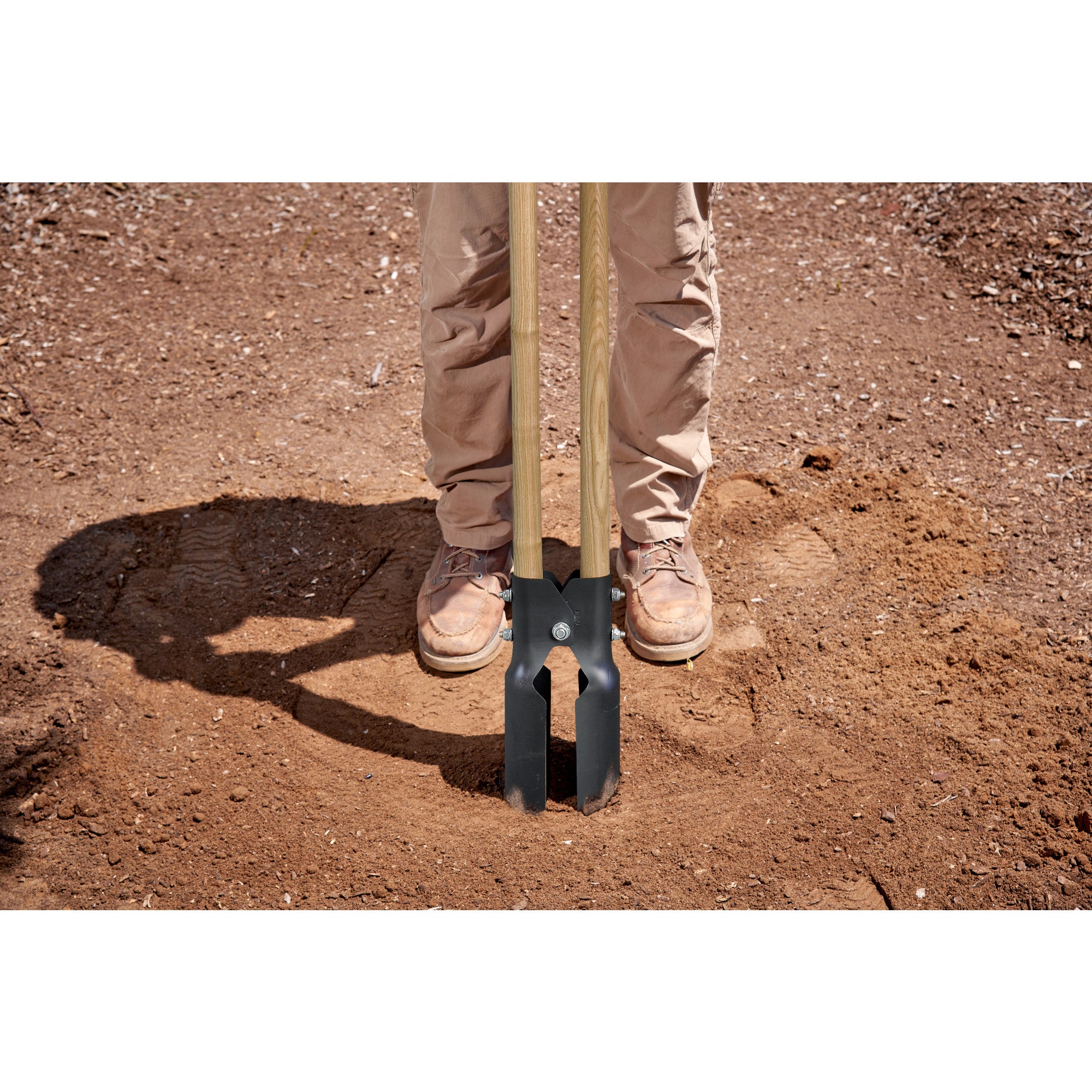 Atlas Pattern Post Hole Digger, 14-Gauge Steel, Hardwood Handles