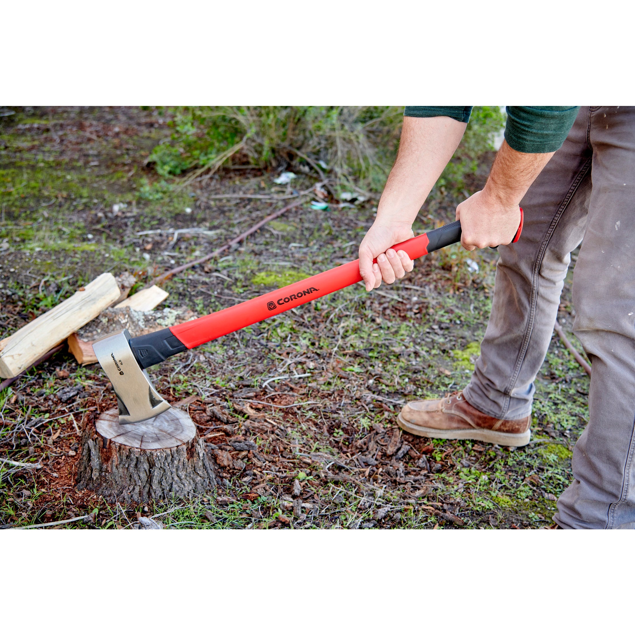 Michigan Axe, 4 lb. Head, 34 in. Solid-Core Fiberglass Handle